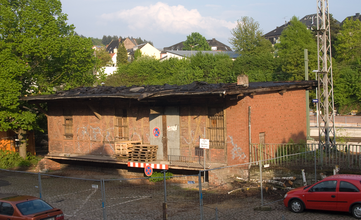 Der Güterschuppen am alten Standort am Bahnhof Konz